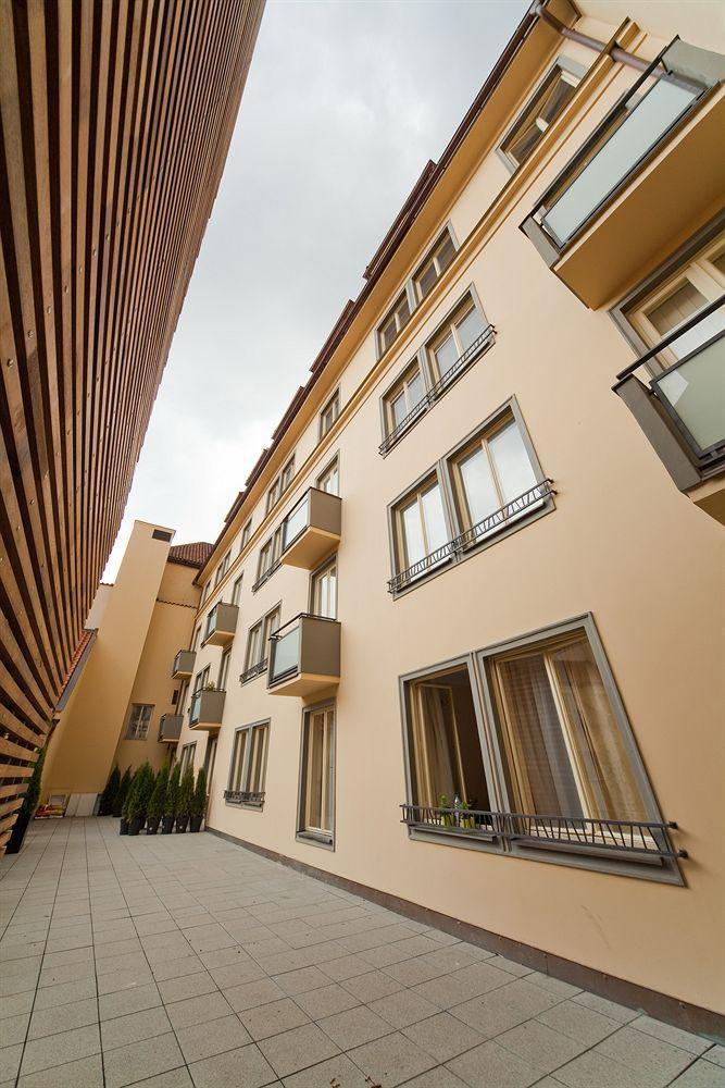 Apartahotel Louren - The Bridge